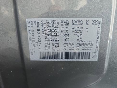 Used 2025 Nissan Pathfinder SV image 37