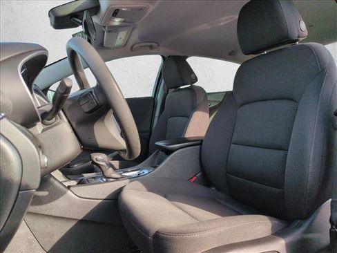Used 2024 Chevrolet Malibu LT FWD image 15