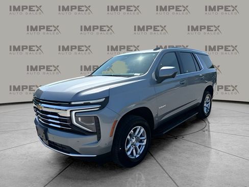 Used 2025 Chevrolet Tahoe LT AWD/4WD image 1