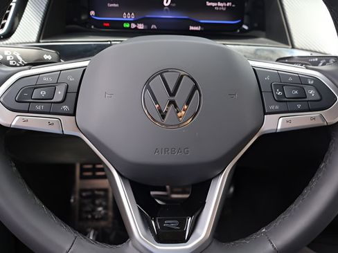 Certified 2024 Volkswagen Atlas Cross Sport SEL Premium R-Line AWD/4WD image 21