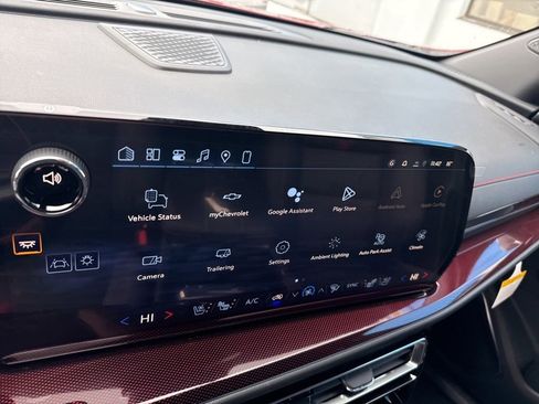 New 2026 Chevrolet Traverse RS image 30