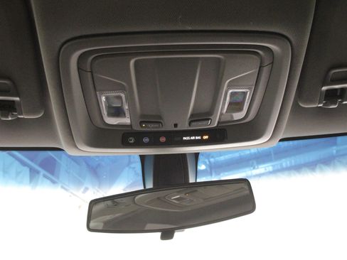 Used 2021 Chevrolet Silverado 1500 LT RWD image 21