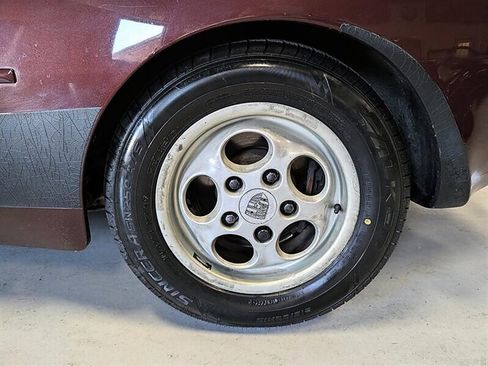 Used 1987 Porsche 944 Coupe RWD image 14