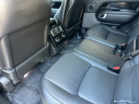 Used 2019 Land Rover Range Rover HSE AWD/4WD image 13