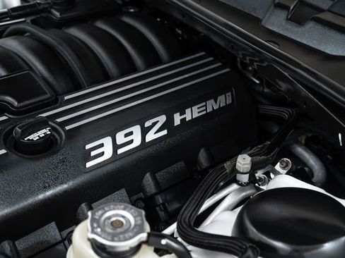 Used 2016 Dodge Challenger SRT w/ Technology Group image 37