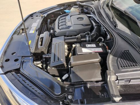 Used 2021 Volkswagen Passat 2.0T SE w/ Luggage Net & Mats Package image 17