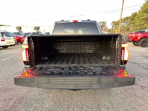 Used 2022 Ford F150 Lightning XLT image 16