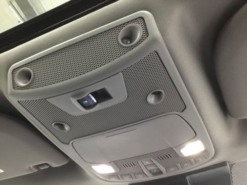 Used 2020 Ford F150 Lariat w/ Equipment Group 502A Luxury image 38