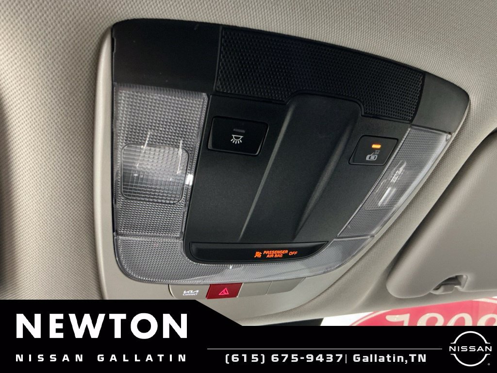 Used 2025 Kia Sportage EX AWD/4WD image 36