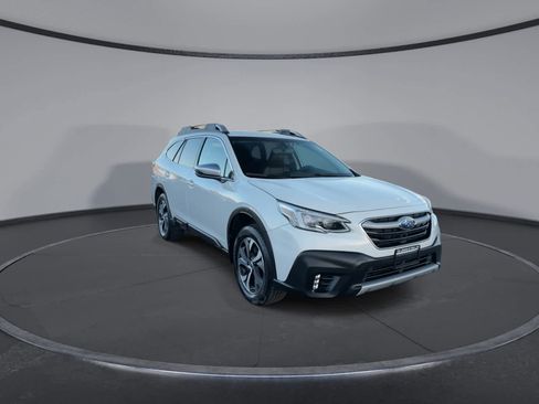 Used 2020 Subaru Outback Touring image 2