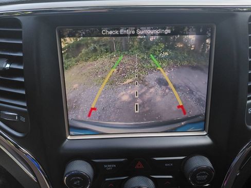 Used 2015 Jeep Grand Cherokee Limited AWD/4WD image 9