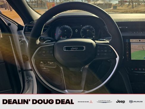 New 2026 Jeep Grand Cherokee Altitude AWD/4WD image 14