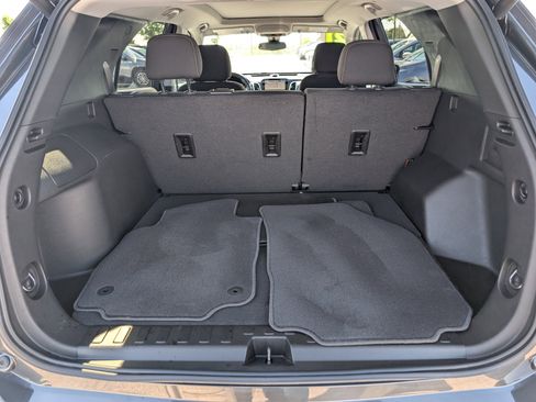 Used 2021 Chevrolet Equinox LT AWD/4WD image 13