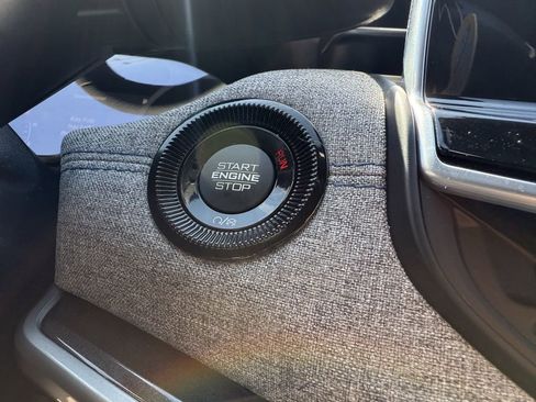 Used 2025 Jeep Compass Sport image 39