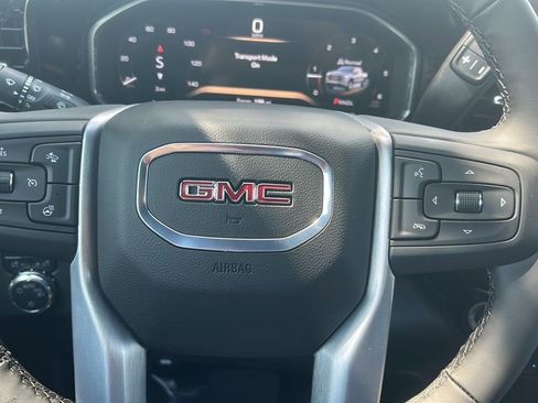 New 2026 GMC Sierra 1500 SLE image 17
