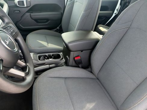 New 2026 Jeep Gladiator Sport image 17