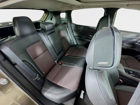 New 2026 Nissan Kicks SR FWD image 26