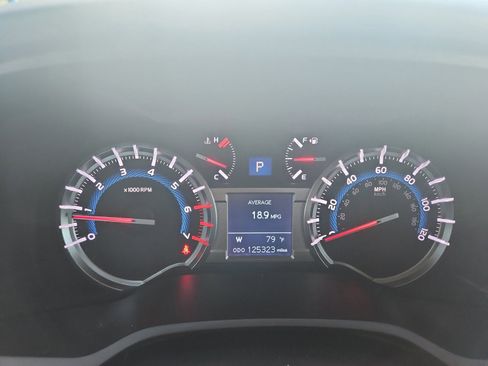 Used 2019 Toyota 4Runner SR5 image 17