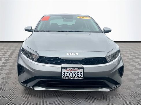 Used 2022 Kia Forte LXS image 2
