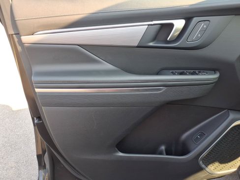 Used 2026 Buick Enclave Preferred FWD image 12