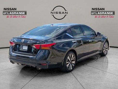 Used 2021 Nissan Altima 2.5 SL FWD image 8