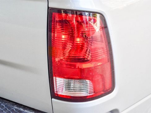 Used 2014 RAM 1500 Express image 7