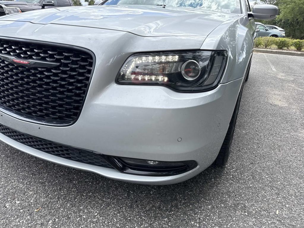 Used 2023 Chrysler 300 S RWD image 10