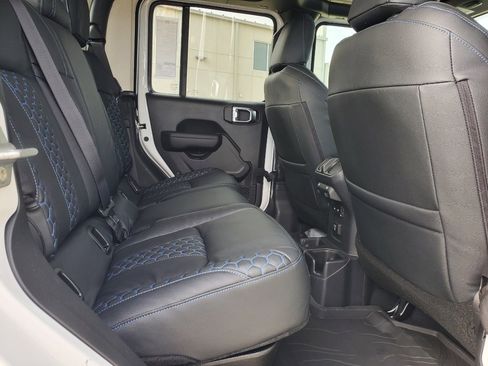 Used 2023 Jeep Gladiator Sport image 47