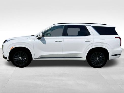Used 2025 Hyundai Palisade Calligraphy image 3