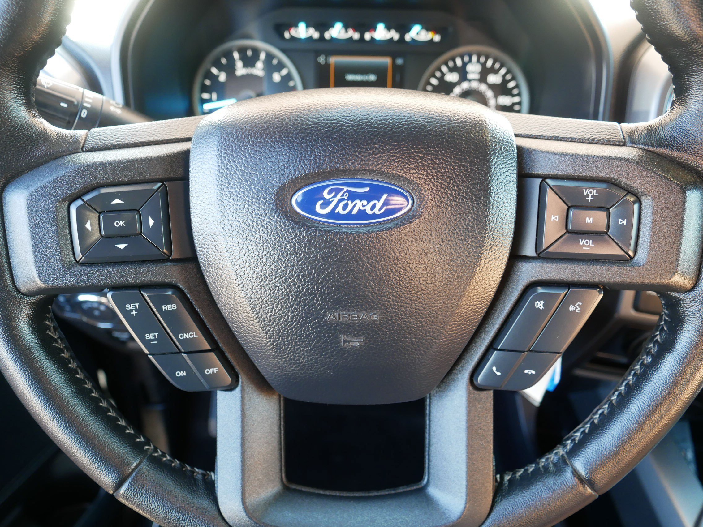 Used 2019 Ford F150 XLT w/ Equipment Group 302A Luxury AWD/4WD image 25