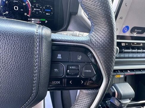 Used 2024 Toyota Sequoia Platinum RWD image 21