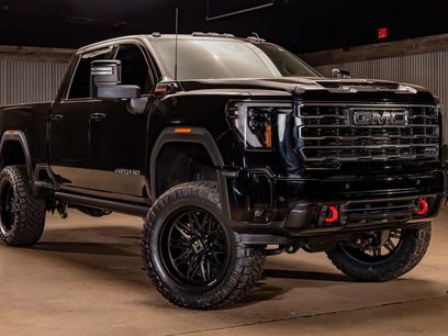 Used 2025 GMC Sierra 2500 AT4 w/ AT4 Premium Plus Package