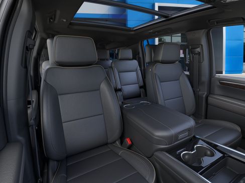 New 2026 Chevrolet Suburban Premier AWD/4WD image 40