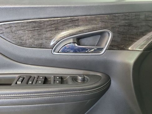 Used 2016 Buick Encore FWD image 16