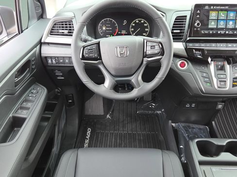 New 2026 Honda Odyssey EX-L image 13