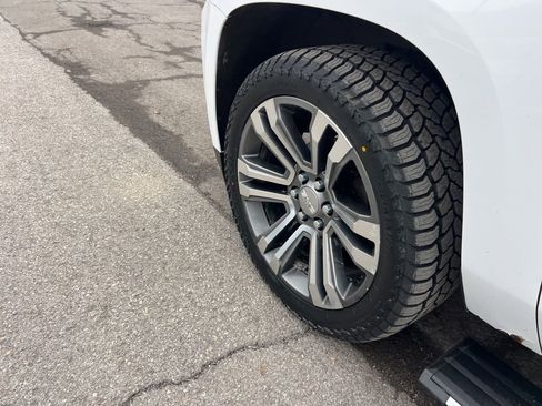 Used 2020 GMC Yukon XL Denali w/ Denali Ultimate Package image 36