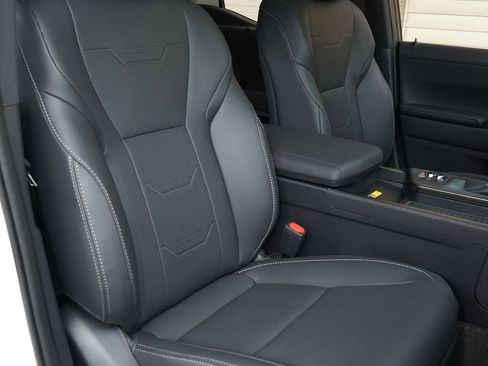 Used 2026 Lexus GX 550 image 10