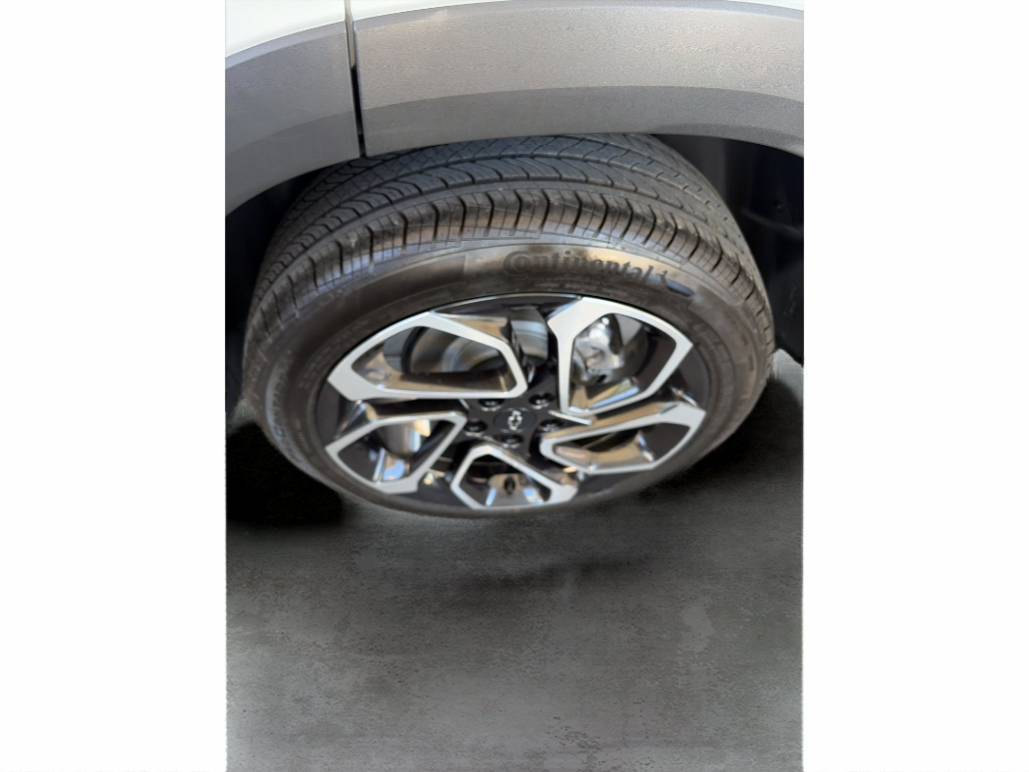 Used 2026 Chevrolet Trax RS w/ Sunroof Package FWD image 17