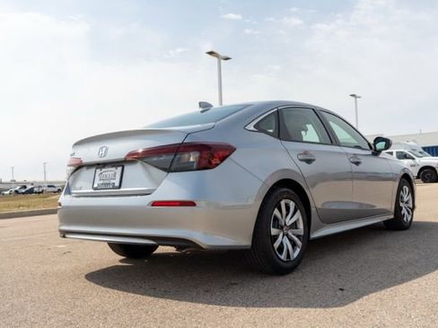 Used 2024 Honda Civic LX image 8