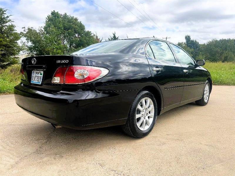 Used 2002 Lexus ES 330 FWD image 7