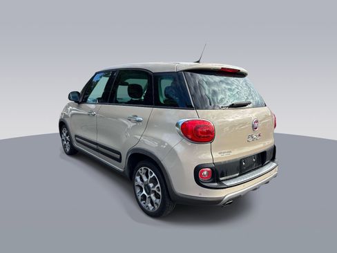 Used 2014 FIAT 500L Trekking w/ Popular Equipment Group FWD image 4