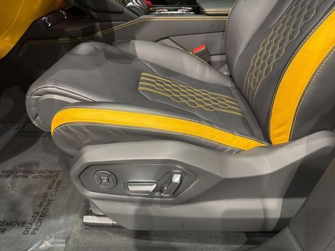 Used 2024 Lamborghini Urus S image 19