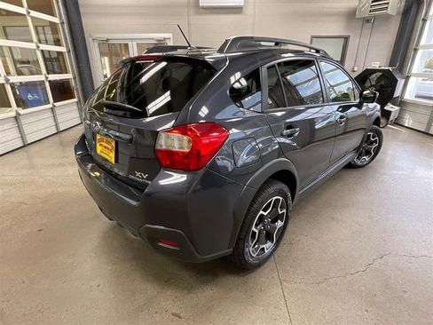 Used 2015 Subaru Crosstrek 2.0i Premium image 5