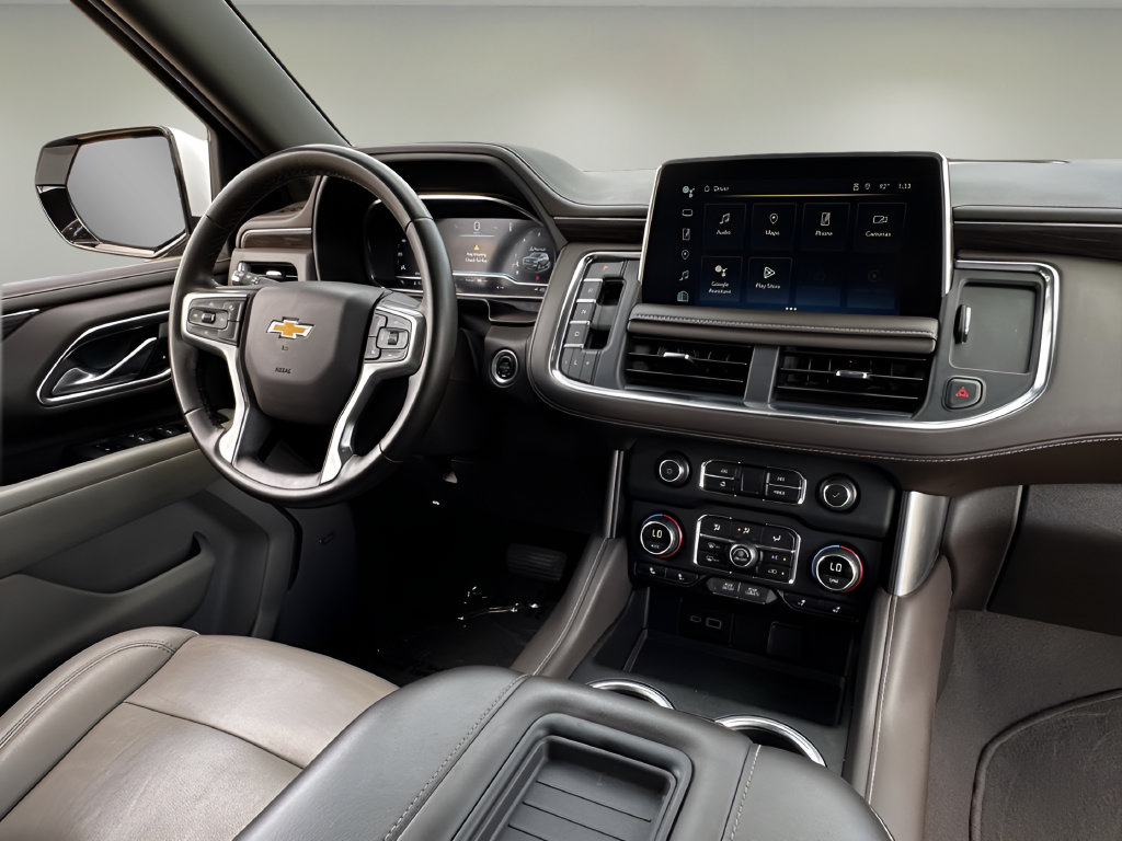 Used 2024 Chevrolet Suburban LT RWD image 6