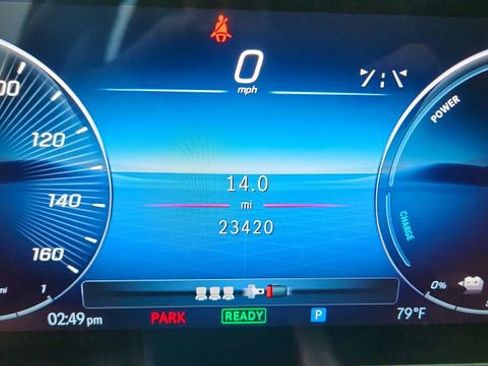 Used 2024 Mercedes-Benz GLE 450e 4MATIC w/ AMG Line Exterior image 40