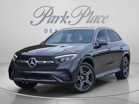 Used 2025 Mercedes-Benz GLC 350e 4MATIC image 1