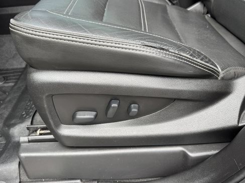 Used 2019 GMC Yukon XL Denali w/ Denali Ultimate Package AWD/4WD image 22