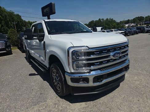 Used 2026 Ford F250 Lariat AWD/4WD image 2