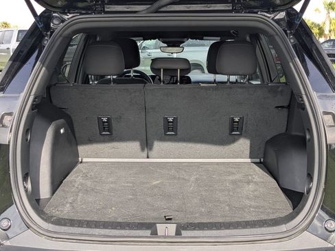 Used 2025 Chevrolet Equinox LT w/ Safety and Technology Package FWD image 14