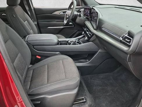 Certified 2024 Chevrolet Traverse LT FWD image 21